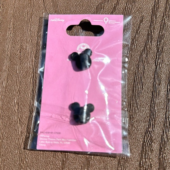 Disney Trading Pin 2018 half marathon weekend limited release 5k set of 2 NWT - Picture 6 of 6